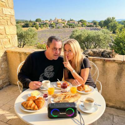 Pssst Privat, der 1zu1 Chat mit Foto &amp; Video-Upload.